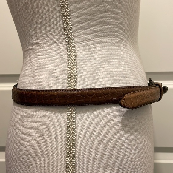 Vicenza Embossed Leather Belt in Brown with Silver Reptile Buckle
